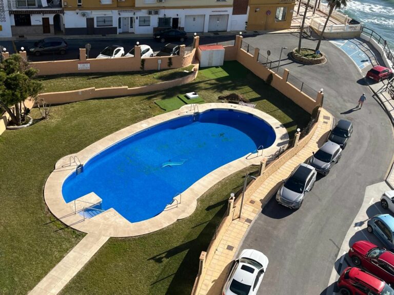 093d99e8b31924eccc6fbdfed51a9042 - 16