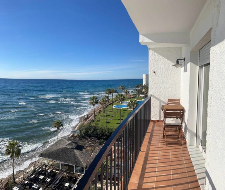 093d99e8b31924eccc6fbdfed51a9042 - 2