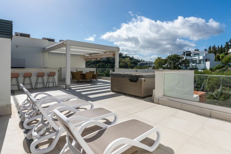 099ade06e7223dba4d7d5445d25d3969 - 12