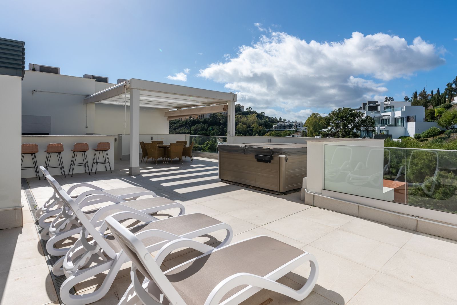 099ade06e7223dba4d7d5445d25d3969 - 12