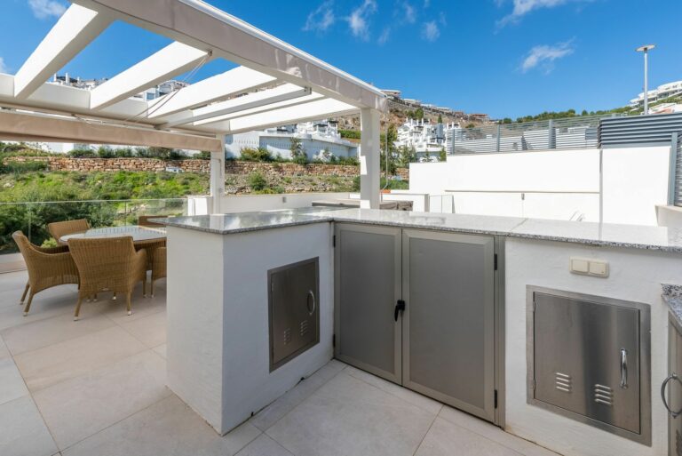 099ade06e7223dba4d7d5445d25d3969 - 13