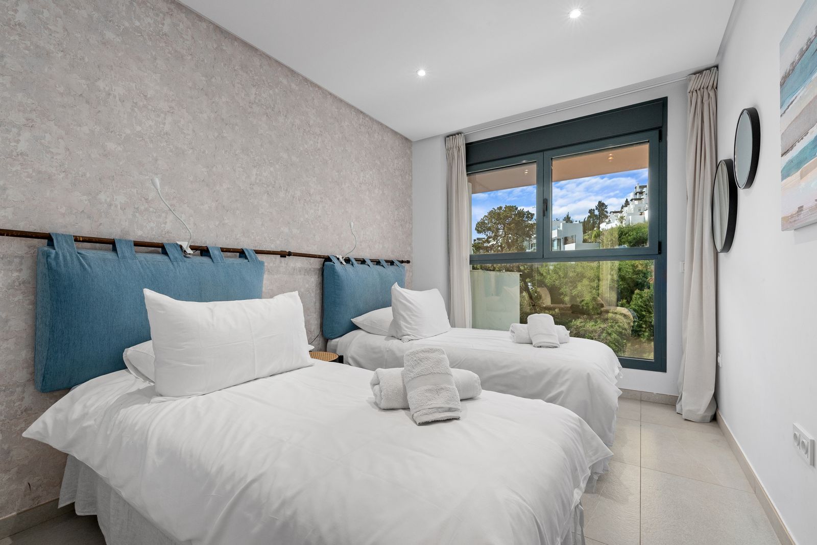 099ade06e7223dba4d7d5445d25d3969 - 4