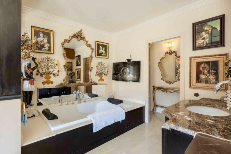 0a5c6041b711c3d69d445ed554eb080e - 14