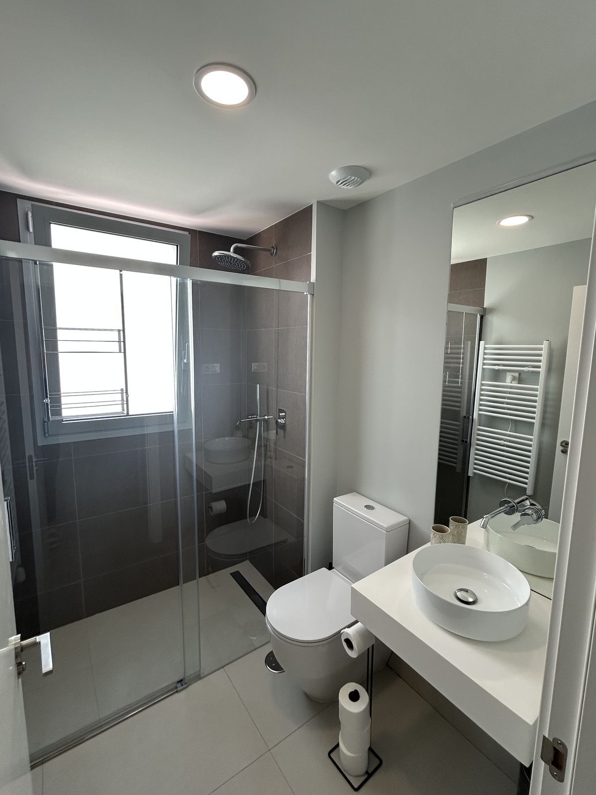 0bafeb866716ec167a997a83efb95169 - 15