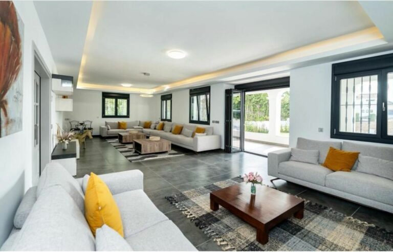 0c21fdb794447bb4e37be01a532d20b9 - 2