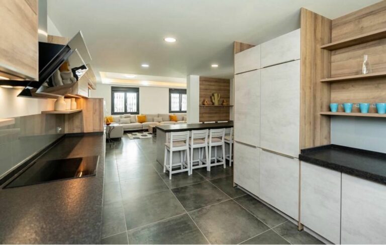 0c21fdb794447bb4e37be01a532d20b9 - 5