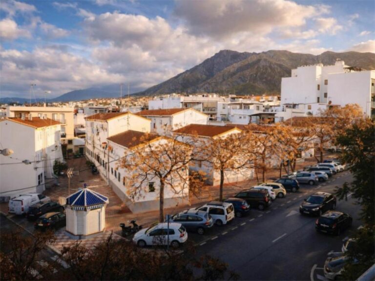 0d1543ce84d46f8de8e7aceeecd74bed - 13