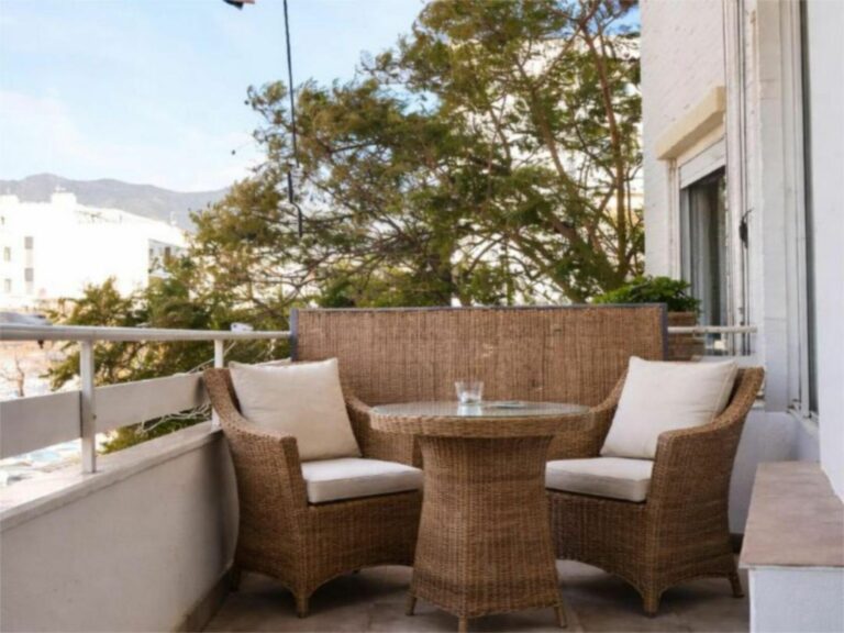 0d1543ce84d46f8de8e7aceeecd74bed - 2