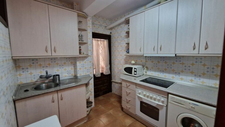 0e1d32db5a9bd22e638a35ae4a74dfc5 - 7