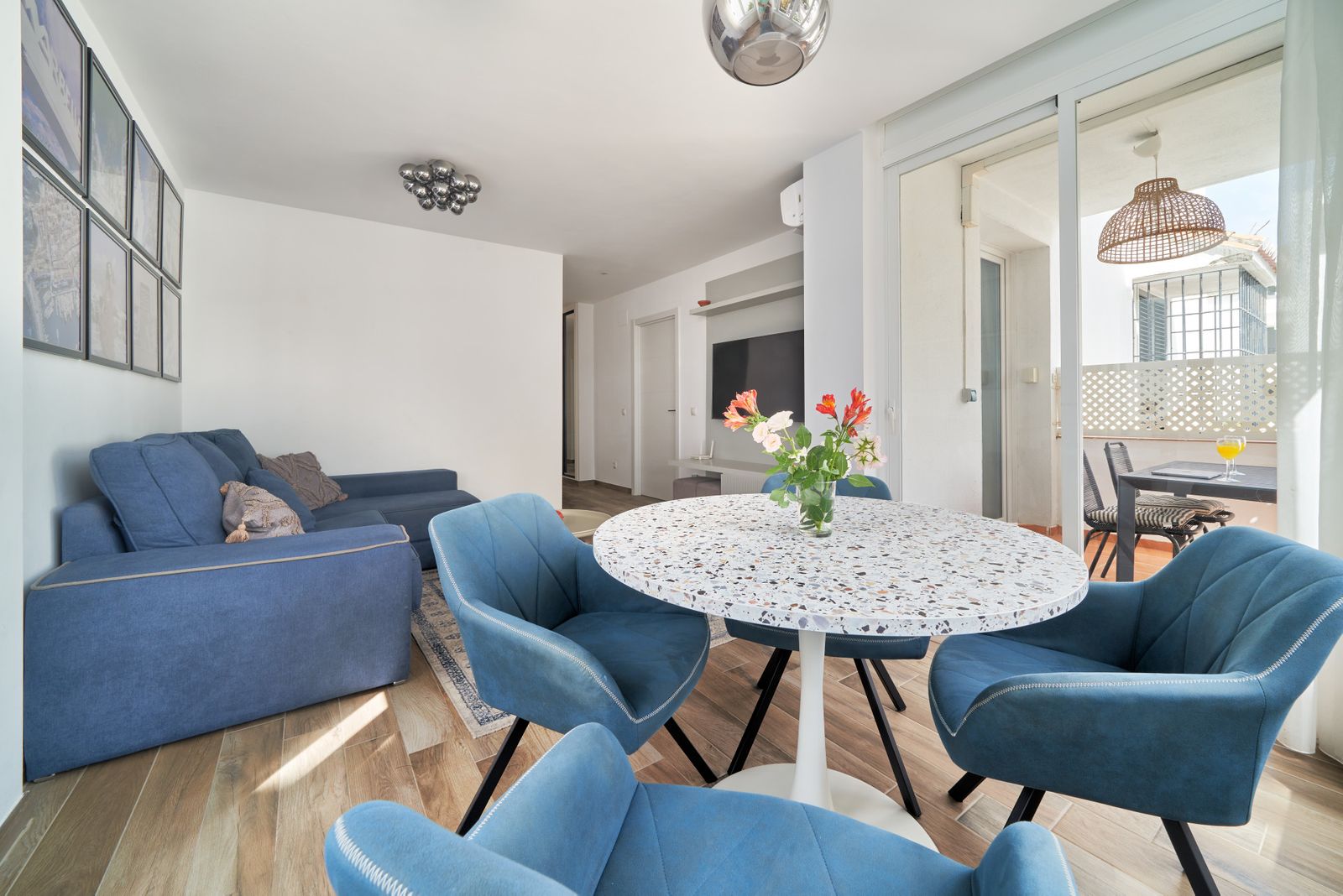 0e7600e27ebefa4bd739e9580ab190d6 - 13