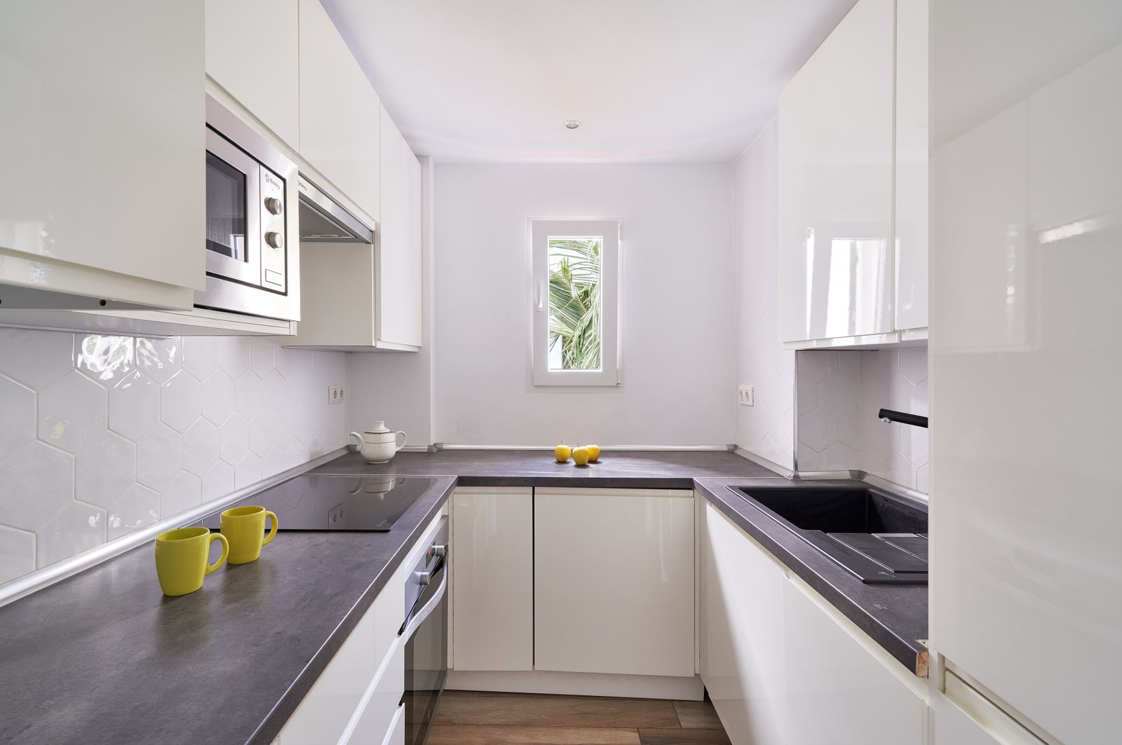 0e7600e27ebefa4bd739e9580ab190d6 - 14