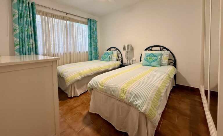 0e9e9d80e34da08c80141464c79aa609 - 15