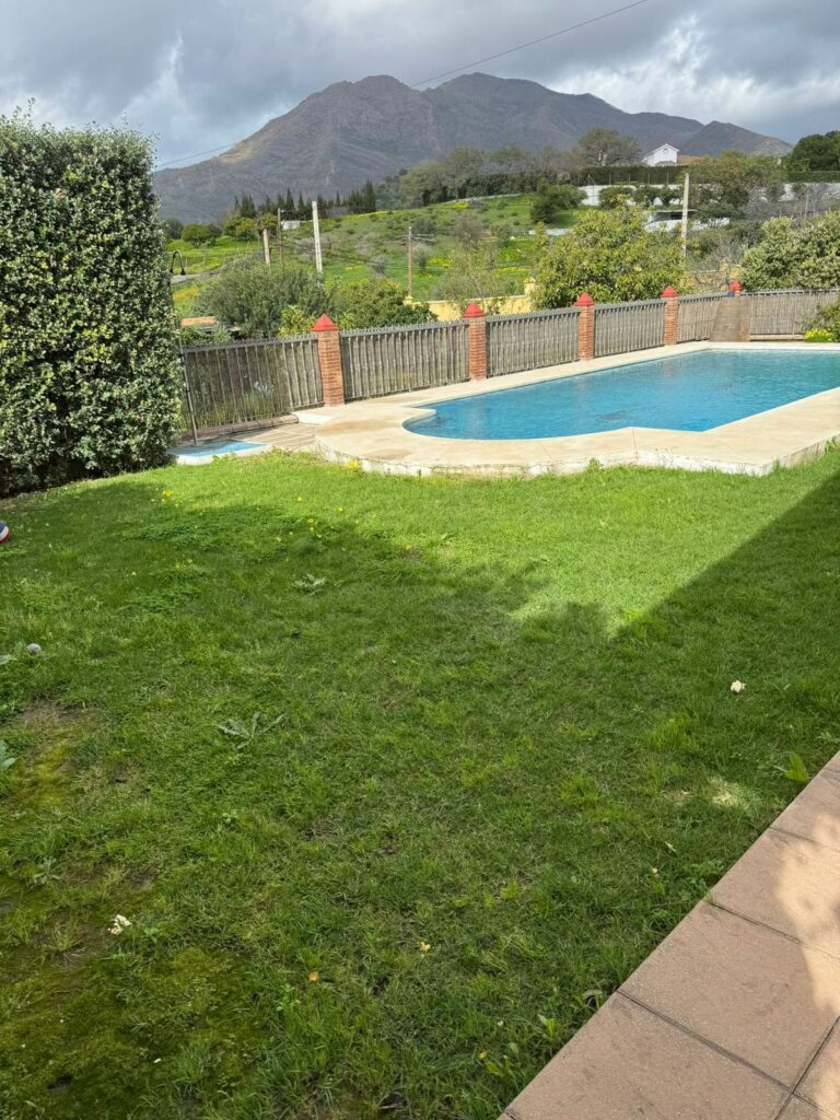 0eab9212617000951fc0afaca9701780 - 2