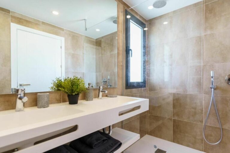 0eed24951b7e5f7ca963a038f47105fc - 12