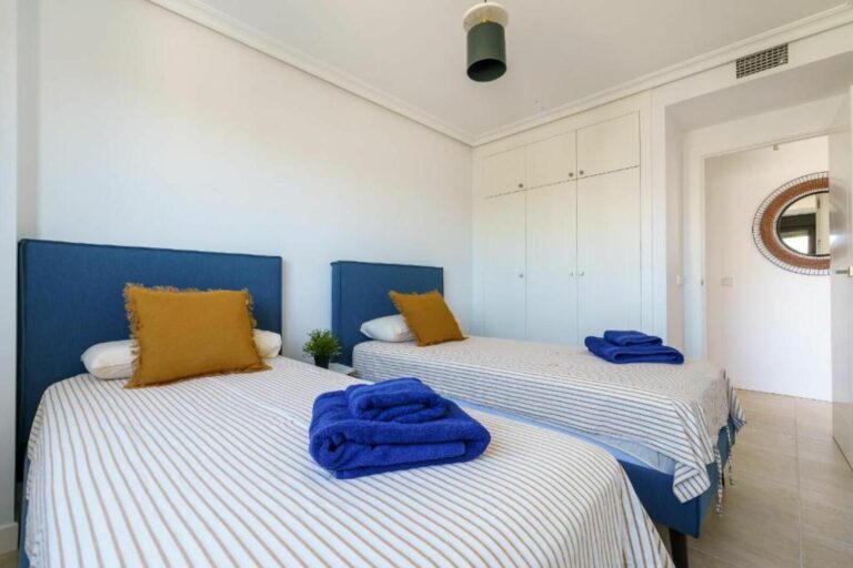 0eed24951b7e5f7ca963a038f47105fc - 13