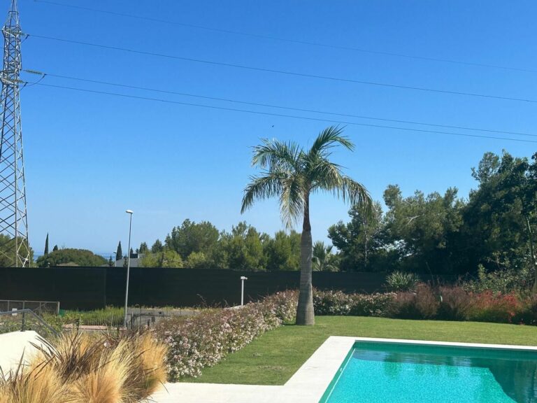 0ff2307d63ea1be508d24a46aa23d411 - 3