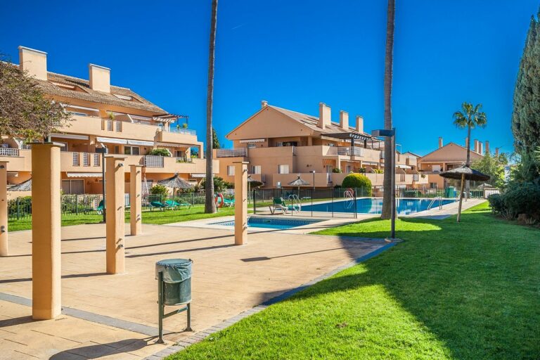 118ac8a5c82ddb1a8aee1378222b7a6b - 1