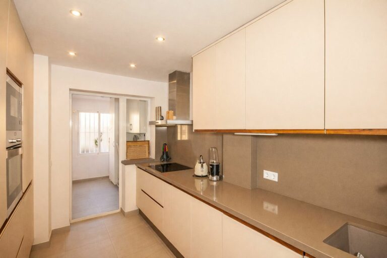 118ac8a5c82ddb1a8aee1378222b7a6b - 10