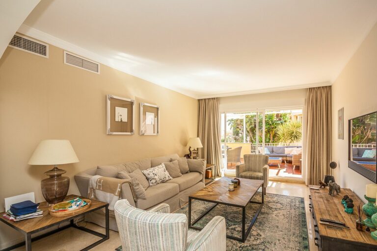 118ac8a5c82ddb1a8aee1378222b7a6b - 3