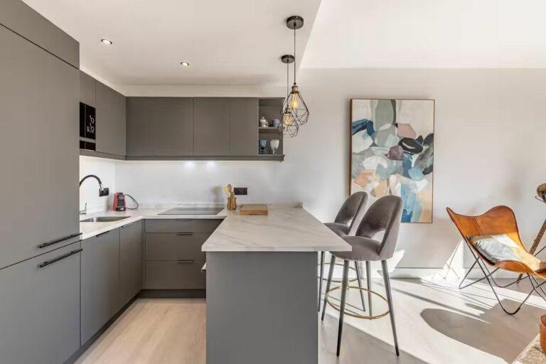 11fb51b5d5117791ab0569835ced8893 - 15