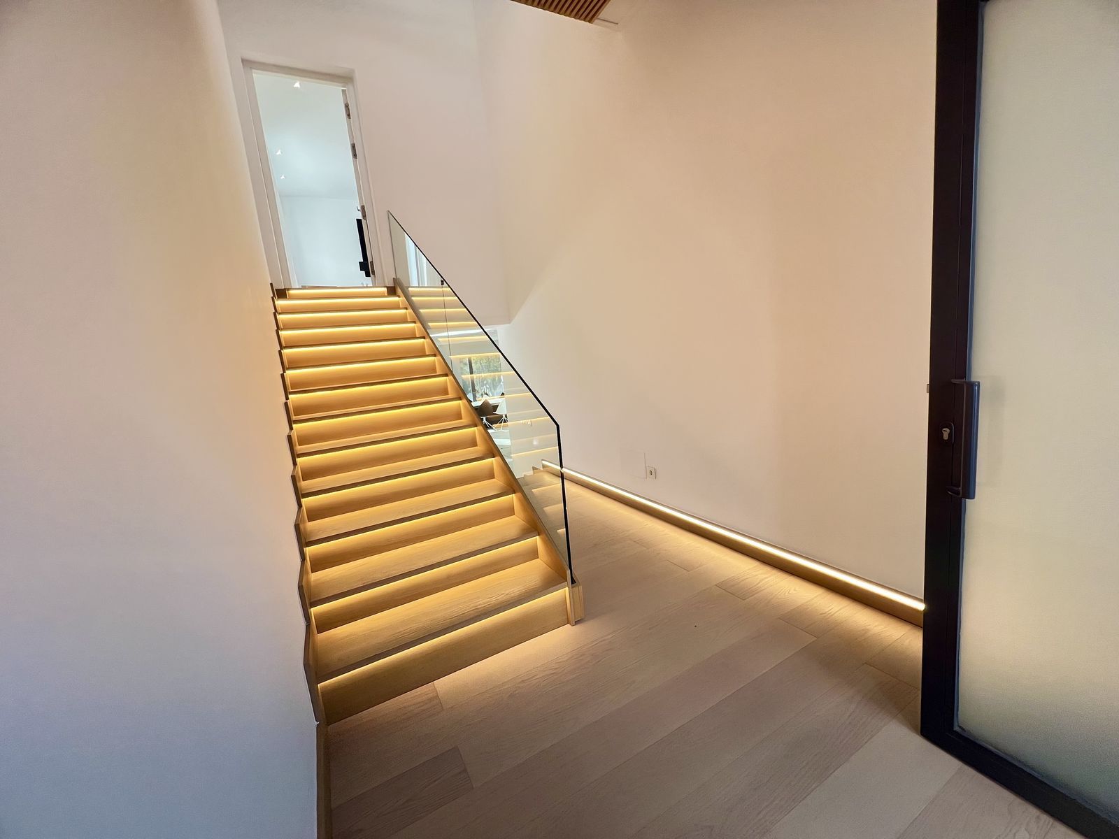 120cecf00a0336297ee425abf0a73f90 - 10