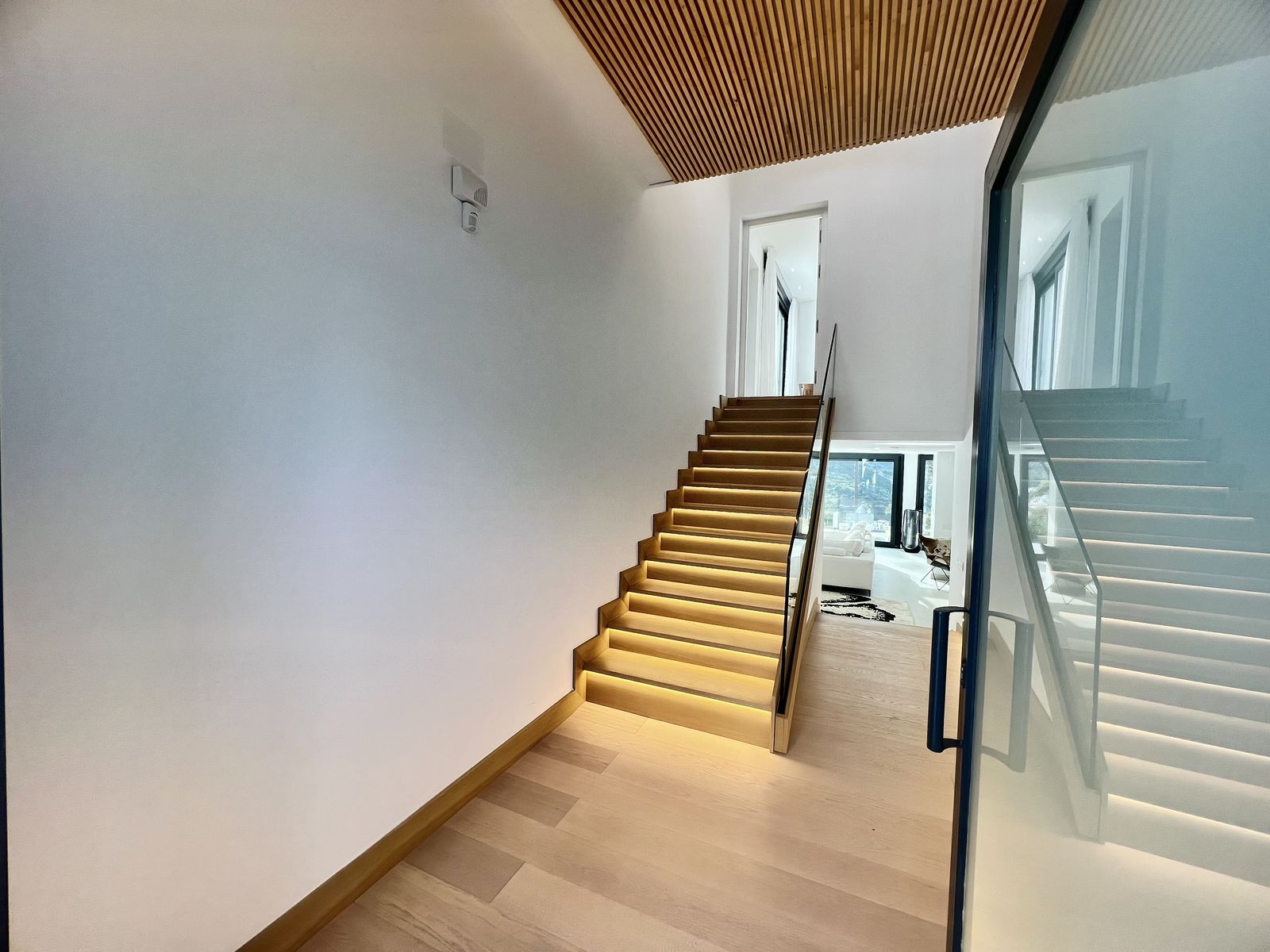 120cecf00a0336297ee425abf0a73f90 - 9