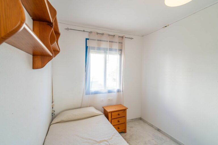 12637434384d0e0bbdabedfc8a49dfa0 - 14