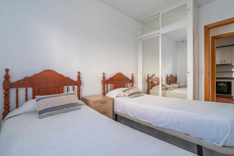 12637434384d0e0bbdabedfc8a49dfa0 - 16