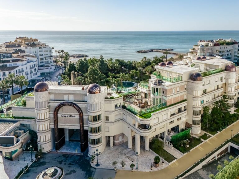 12b2d4d910706f365bb032b8f7808060 - 2