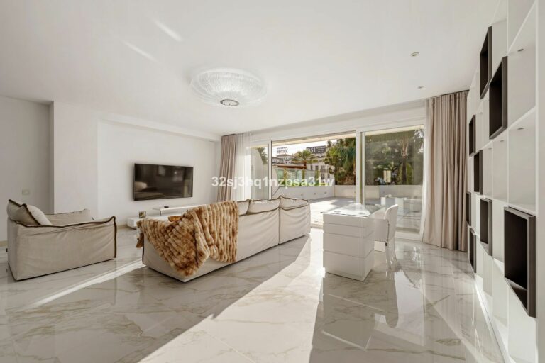 12b2d4d910706f365bb032b8f7808060 - 4