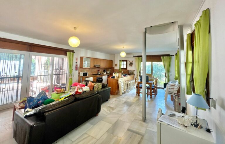 14c8bc576ff73ac7351a2644bf3a7095 - 13