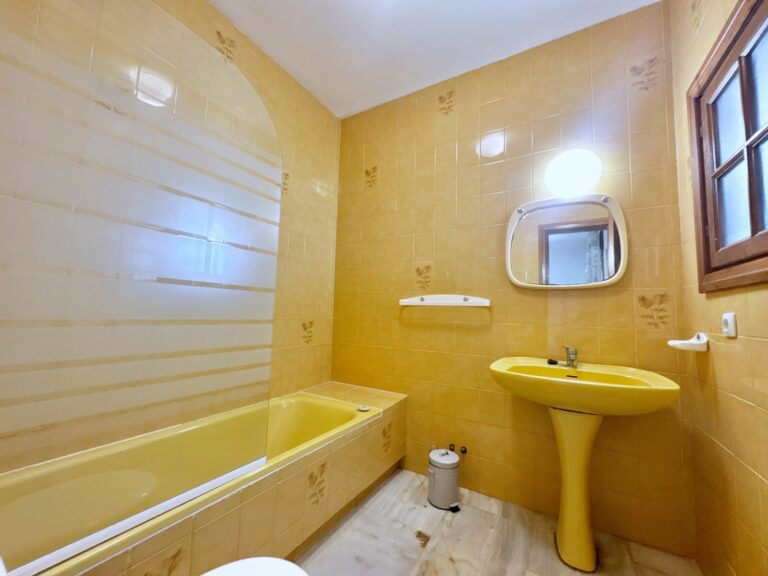 14c8bc576ff73ac7351a2644bf3a7095 - 15