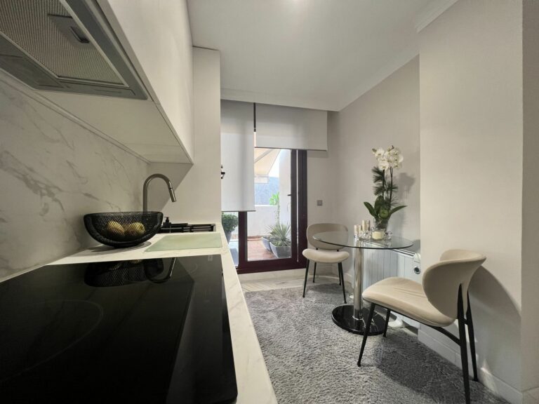 14e5591dc09b91ce8d509548dc8e61ba - 15