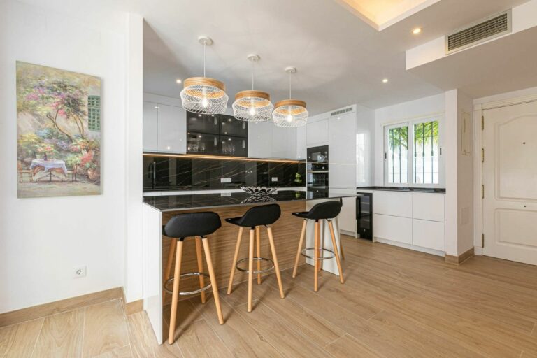 15a9a6bf74408ef15cbb17e66a31f130 - 9