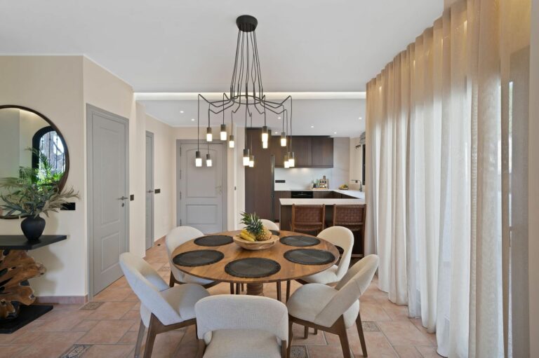 15bf6c08b74869964cd9b4da9a0ce230 - 14