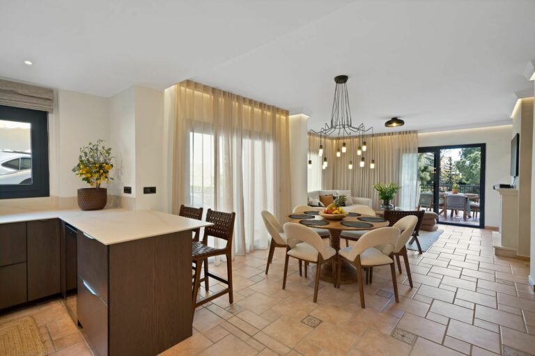 15bf6c08b74869964cd9b4da9a0ce230 - 3