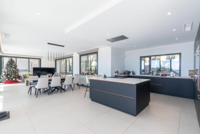 171916bed9a00c9b716cb86690fbd75f - 14