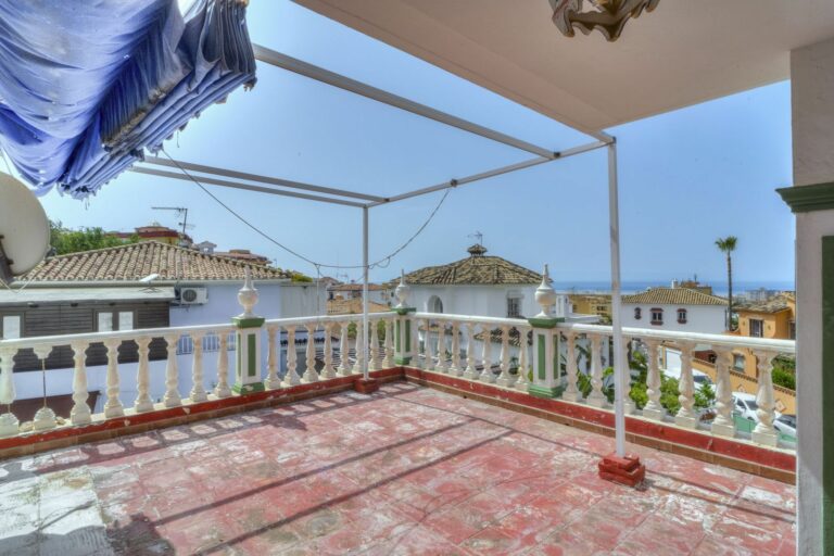 175f1edfbc424bb85dd1a4e40a955911 - 7