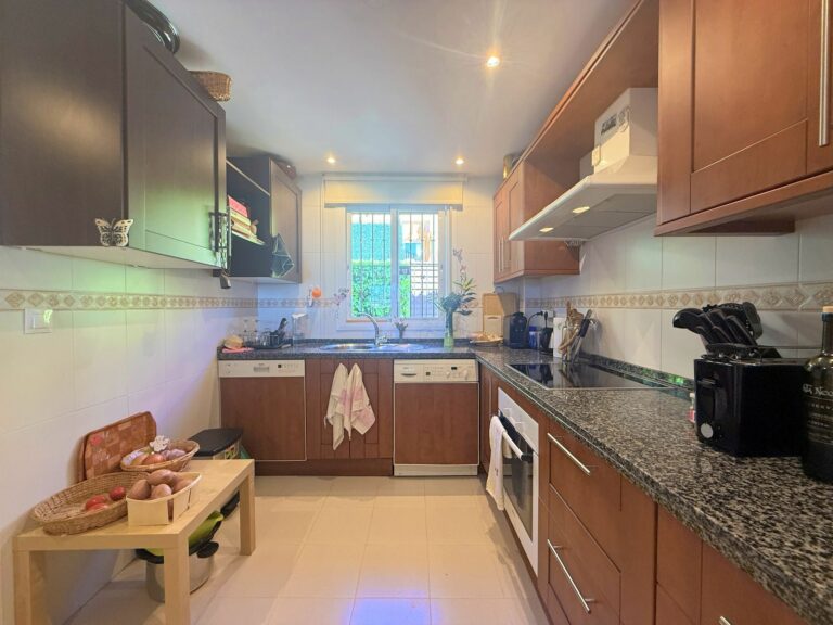 1790ef453148bdb8cc32ddcd5970ffe3 - 15