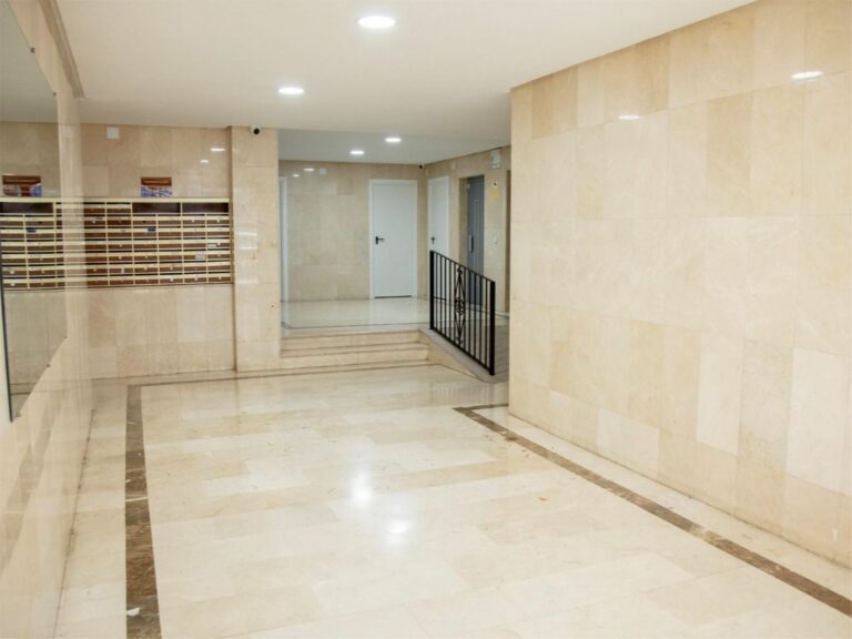 17f50061abe5ca61a95389842ca4ad03 - 2