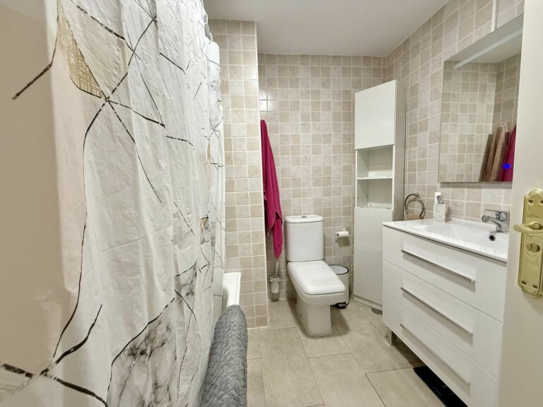 181fd25f0f44c6cac8716881fcdb9f68 - 16