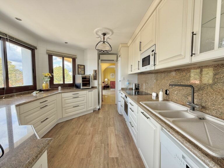 18903e051a55a0369b9db805b57301a1 - 12