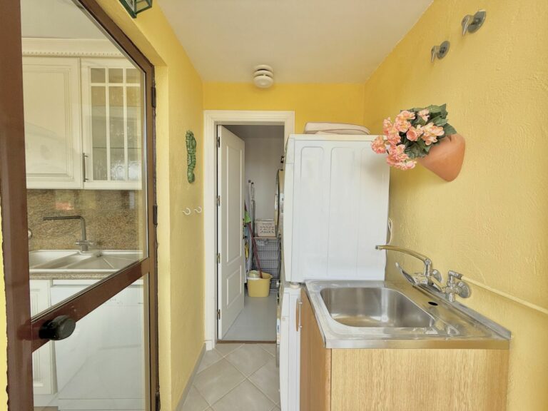 18903e051a55a0369b9db805b57301a1 - 9