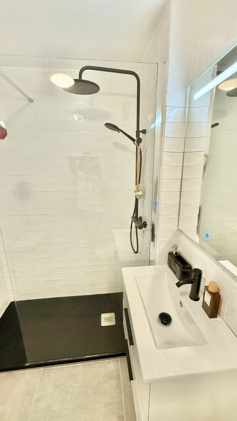 193ce31f6a11da109c8a8ecb0481b63a - 11