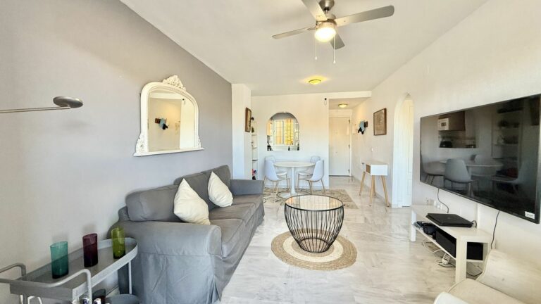 193ce31f6a11da109c8a8ecb0481b63a - 5