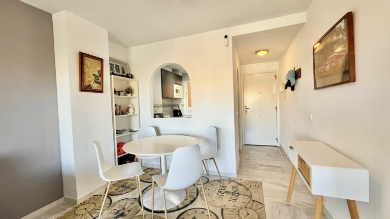 193ce31f6a11da109c8a8ecb0481b63a - 6