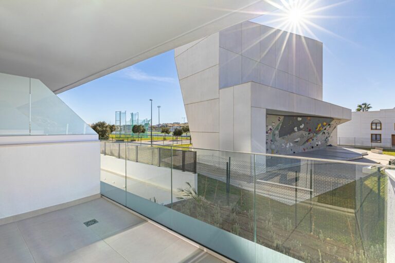 1a72ecebb62e00191f0f3634173e24d2 - 12