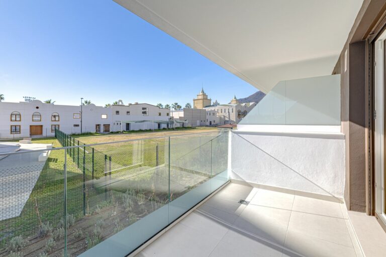 1a72ecebb62e00191f0f3634173e24d2 - 2