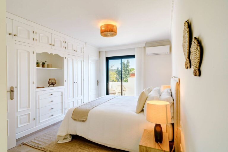 1a73a594e3579f55d783664f73170074 - 12