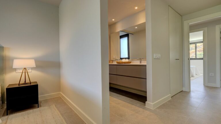 1ab84ff1f5c345e7a2d98eda4d080254 - 5